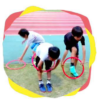 ナラックスでは子どもたちに楽しく運動してもらえるよう経験豊かなスタッフが指導いたします。